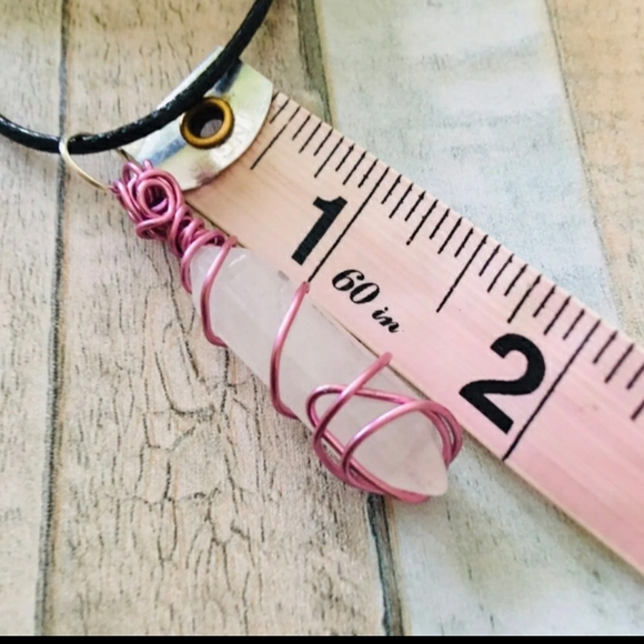 Fluorite healing pendant. - Picture 3 of 3